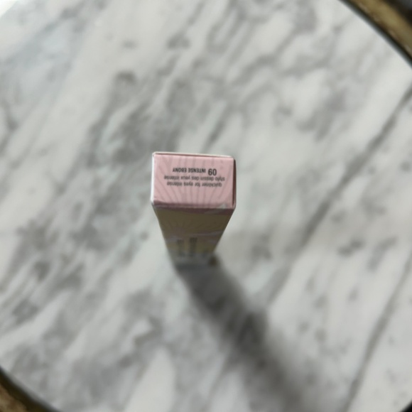 NEW Clinique Quickliner for Eyes Intense 09 Intense Ebony Eyeliner Eye Liner NIB - Picture 2 of 3